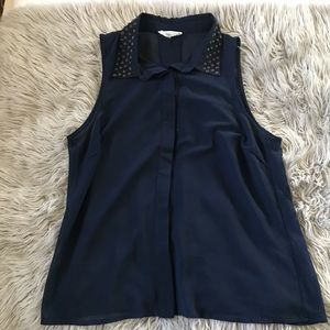 Button down sleeveless top💛